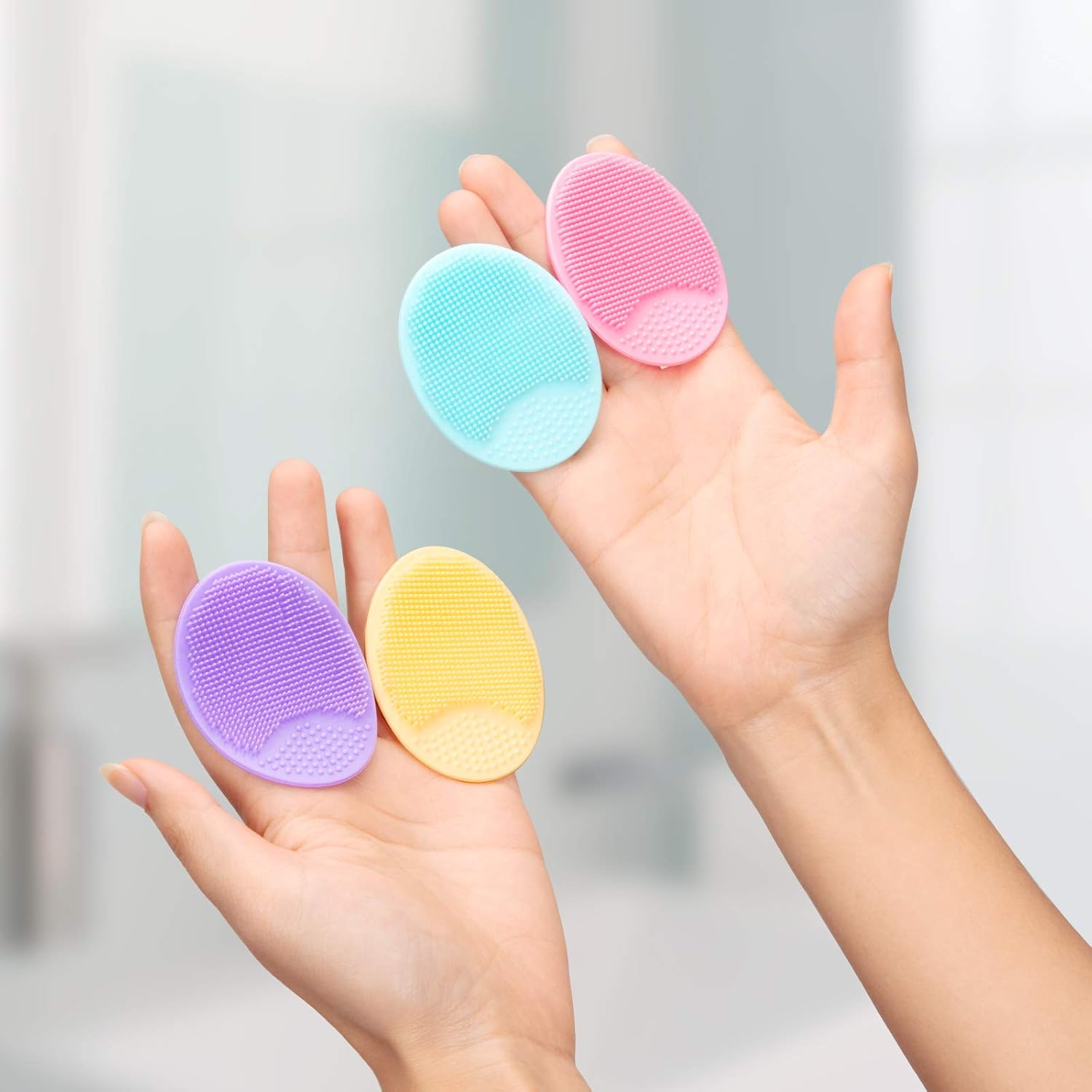 Soft Silicone Facial Scrubber Cleansing Brush
